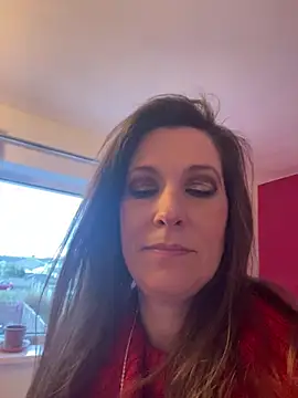 Lwhite1 online show from 14, 3, 2025