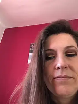 Lwhite1 online show from 15, 3, 2025