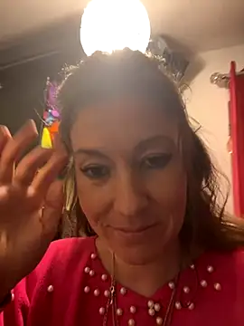 Lwhite1 online show from 12, 11, 2025