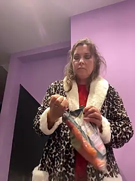 Lwhite1 online show from 11, 2, 2026