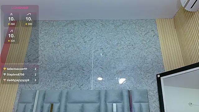 Snapshot of littleebonny chatting on 28, 6, 2026 littleebonny online show from 28, 6, 2026