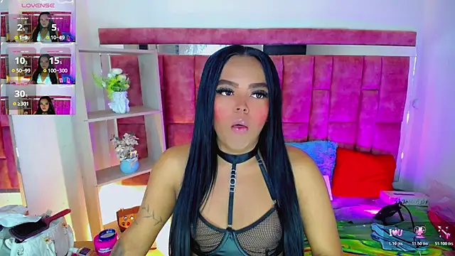 Snapshot of KayleighDreams_ chatting on 7, 7, 2026 KayleighDreams online show from 7, 7, 2026