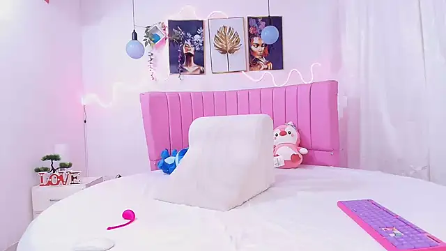 Snapshot of Azul_horney chatting on 17, 10, 2025 Azul horney online show from 17, 10, 2025