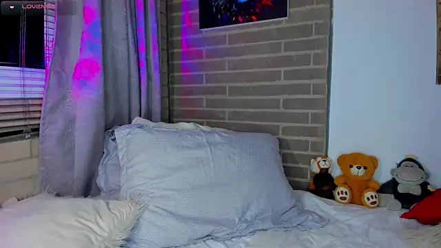 liam oficial02 online show from 8, 4, 2026