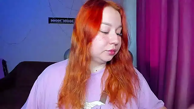 Snapshot of Milafoxxxy chatting on 19, 9, 2025 Milafoxxxy online show from 19, 9, 2025