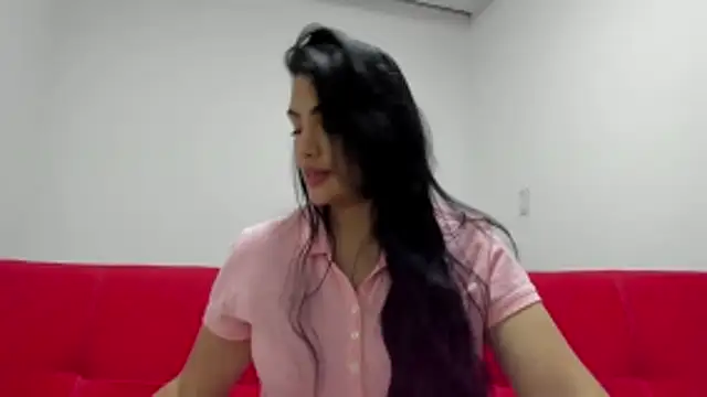 Snapshot of SamanthaBeke chatting on 2, 7, 2026 SamanthaBeke online show from 2, 7, 2026