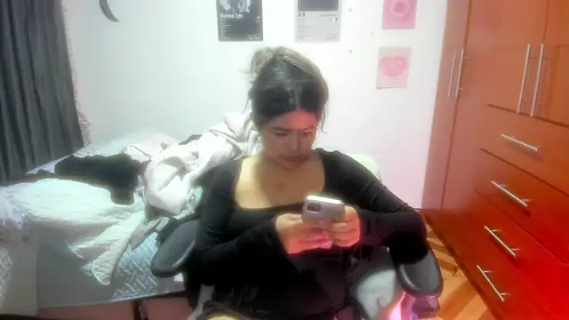 StephaniFox online show from 6, 1, 2026