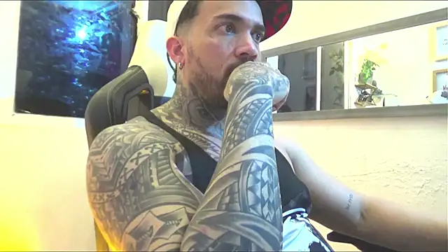 Angel sex latin online show from 9, 1, 2025