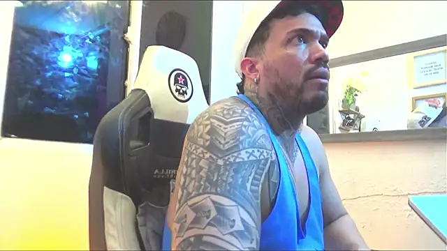 Angel sex latin online show from 15, 1, 2025