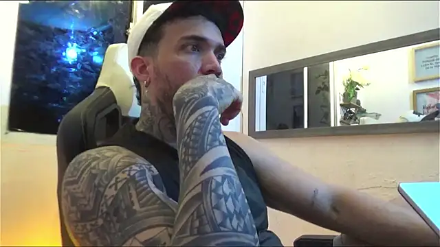 Angel sex latin online show from 16, 1, 2025