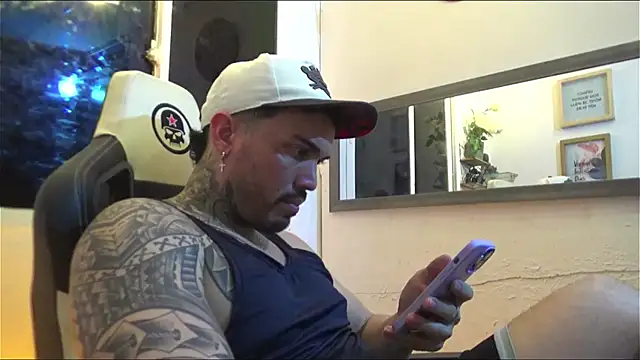 Angel sex latin online show from 22, 1, 2025