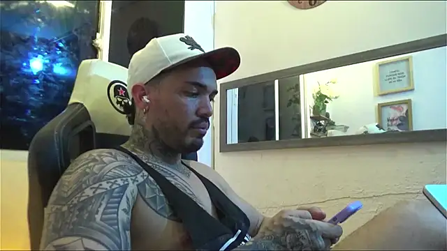 Angel sex latin online show from 24, 1, 2025