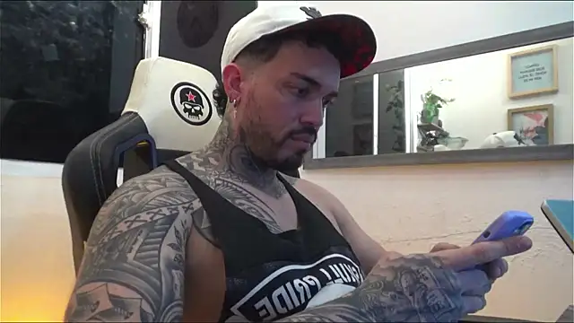 Angel sex latin online show from 31, 1, 2025