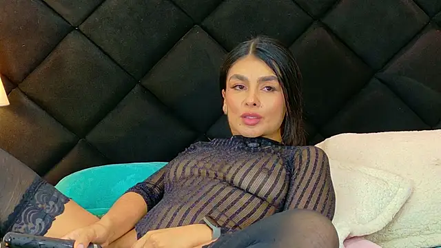 Snapshot of Holly_Brensonexx_ chatting on 18, 12, 2025 Holly Brensonexx online show from 18, 12, 2025