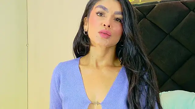 Snapshot of Holly_Brensonexx_ chatting on 24, 2, 2026 Holly Brensonexx online show from 24, 2, 2026