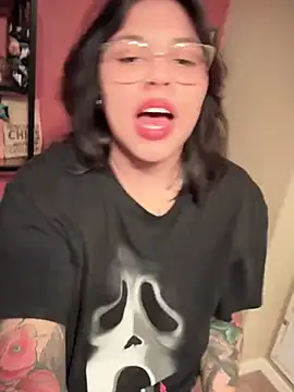 miacanela xo online show from 30, 1, 2025