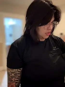 miacanela xo online show from 12, 11, 2025