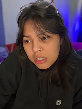 miacanela xo online show from 15, 12, 2025