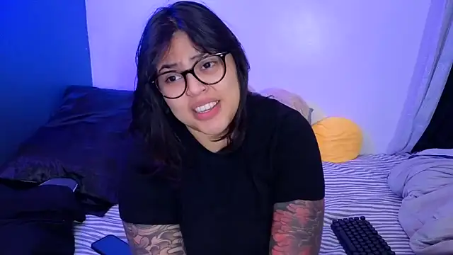 Snapshot of miacanela_xo chatting on 23, 5, 2026 miacanela xo online show from 23, 5, 2026