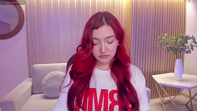 Snapshot of ViolettCastel chatting on 20, 1, 2025 ViolettCastel online show from 20, 1, 2025