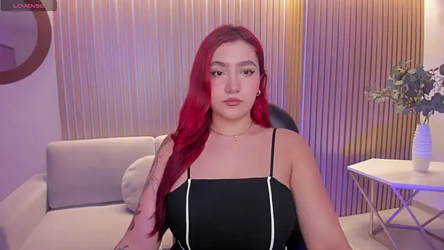 Snapshot of ViolettCastel chatting on 22, 1, 2025 ViolettCastel online show from 22, 1, 2025