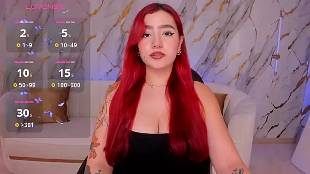 Snapshot of ViolettCastel chatting on 8, 2, 2025 ViolettCastel online show from 8, 2, 2025