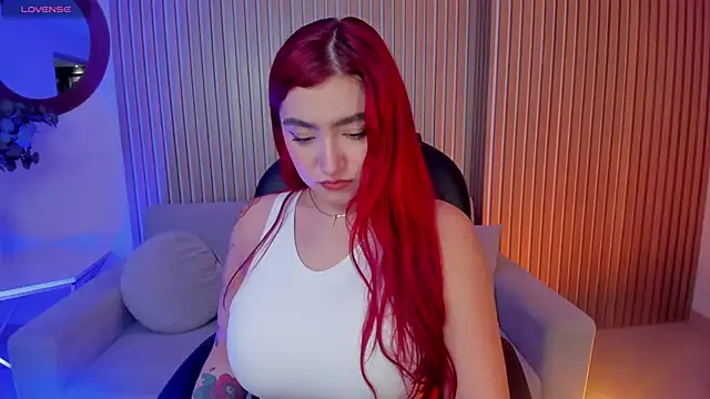 Snapshot of ViolettCastel chatting on 27, 2, 2025 ViolettCastel online show from 27, 2, 2025