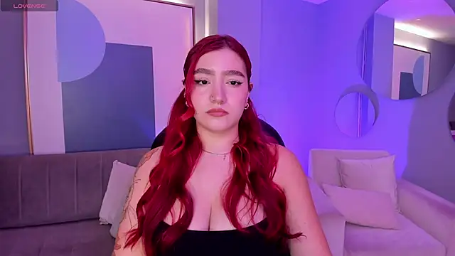 Snapshot of ViolettCastel chatting on 12, 3, 2025 ViolettCastel online show from 12, 3, 2025