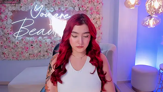 Snapshot of ViolettCastel chatting on 18, 3, 2025 ViolettCastel online show from 18, 3, 2025
