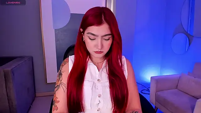 Snapshot of ViolettCastel chatting on 18, 9, 2025 ViolettCastel online show from 18, 9, 2025