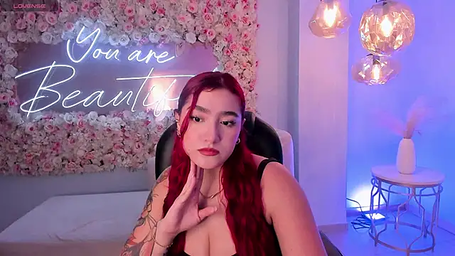 Snapshot of ViolettCastel chatting on 24, 9, 2025 ViolettCastel online show from 24, 9, 2025
