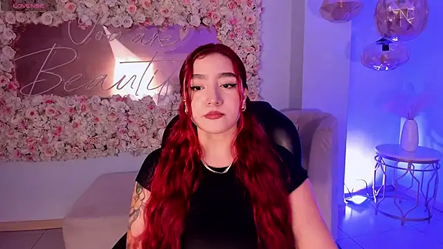 Snapshot of ViolettCastel chatting on 25, 9, 2025 ViolettCastel online show from 25, 9, 2025