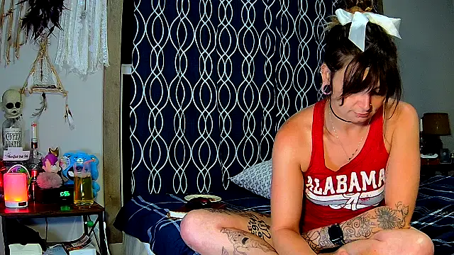 ZeelaXoXo online show from 13, 9, 2025