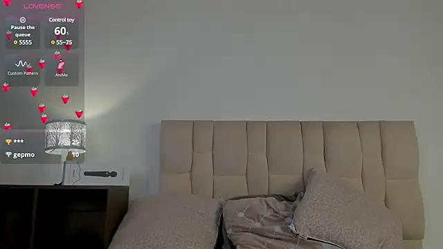 Roxxy mora online show from 16, 1, 2025