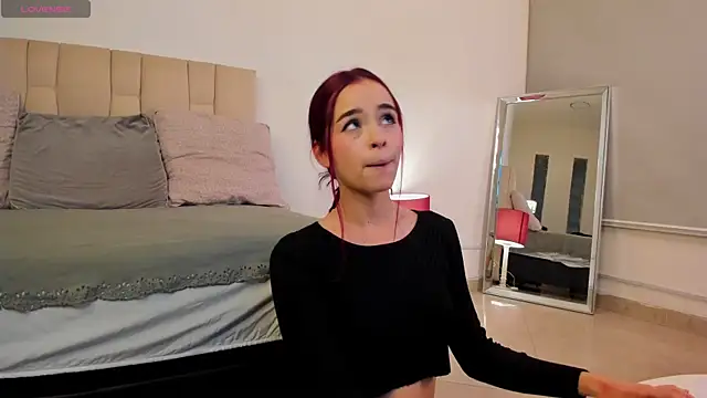 Roxxy mora online show from 14, 3, 2025