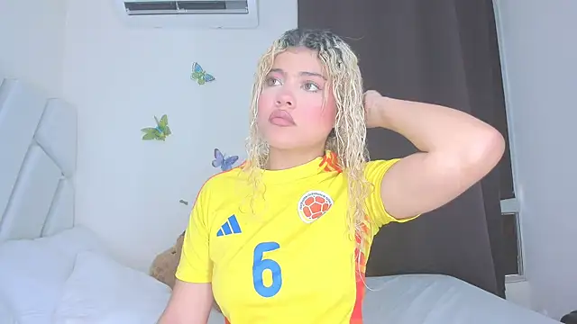 sofiacastillo01 online show from 26, 3, 2026