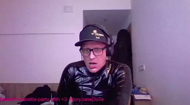 Bigthroaterboy online show from 8, 3, 2025