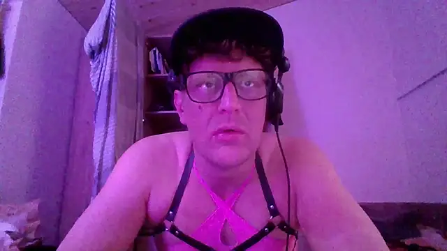 Bigthroaterboy online show from 22, 10, 2025