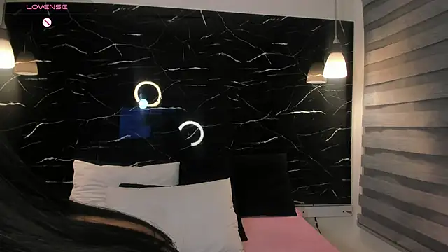 ANTONELLA  ROUSE  online show from 21, 2, 2025