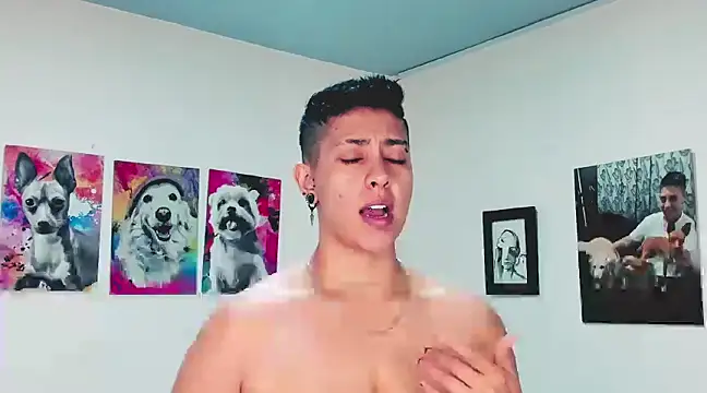 Snapshot of Aleja1214 chatting on 17, 2, 2025 Aleja1214 online show from 17, 2, 2025