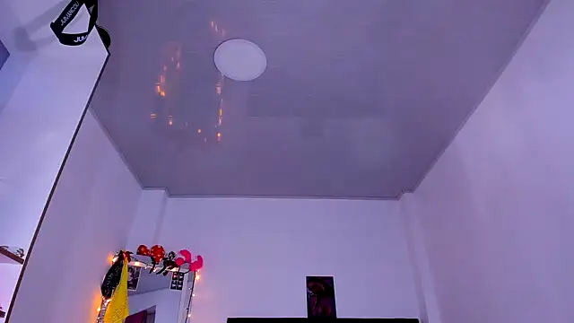 kerlysmith 24 online show from 10, 1, 2025