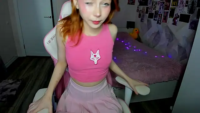 Snapshot of Passionate_Angels chatting on 14, 11, 2025 Passionate Angels online show from 14, 11, 2025