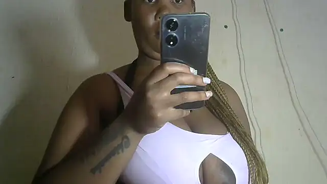 Snapshot of NippleMilkXx chatting on 27, 2, 2025 NippleMilkXx online show from 27, 2, 2025