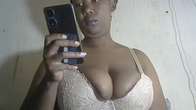 Snapshot of NippleMilkXx chatting on 8, 3, 2025 NippleMilkXx online show from 8, 3, 2025