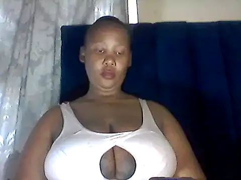 Snapshot of NippleMilkXx chatting on 31, 10, 2025 NippleMilkXx online show from 31, 10, 2025