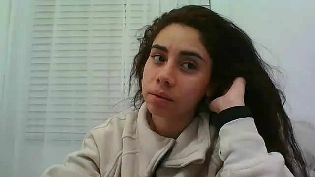 Snapshot of catrinasexy19 chatting on 24, 1, 2025 catrinasexy19 online show from 24, 1, 2025