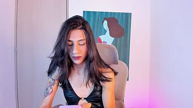 sofiaa grey  online show from 21, 3, 2026