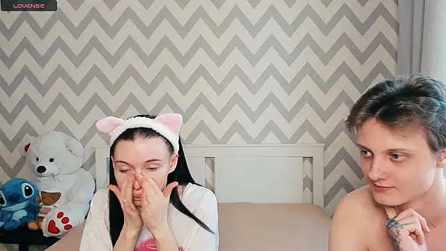 Snapshot of shaameless chatting on 4, 12, 2024 shaameless online show from 4, 12, 2024