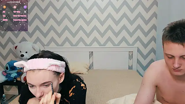 Snapshot of shaameless chatting on 23, 12, 2024 shaameless online show from 23, 12, 2024