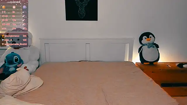 Snapshot of shaameless chatting on 15, 3, 2025 shaameless online show from 15, 3, 2025